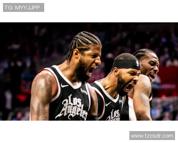 湖人队社媒回应近期争议事件 强调团队精神与球迷支持的重要性 湖人队社媒回应近期争议事件 强调团队精神与球迷支持的重要性