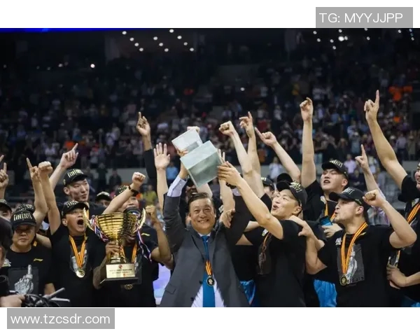 球员复出首战即进球状态火热引发球迷热议期待未来表现